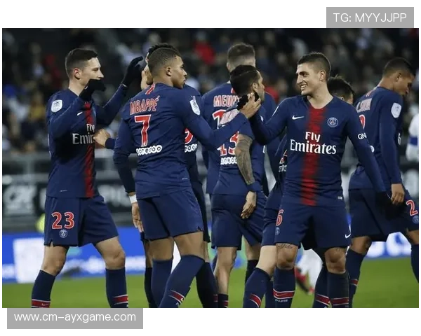 法甲巴黎多人参与进攻,胜利毫无悬念：全景解读与观赛新体验